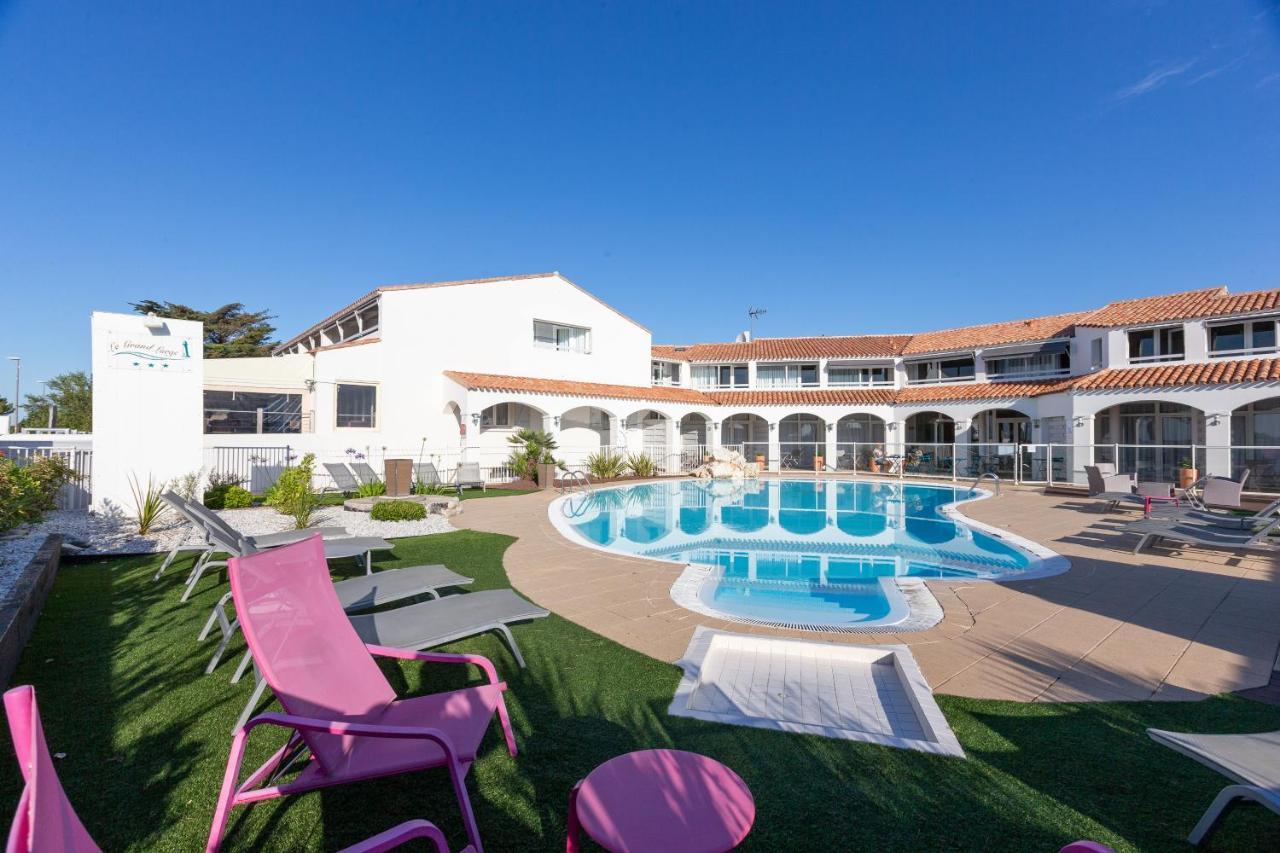 Hotel Restaurant Le Grand Large - Face A La Plage - Ile De Re Ривду-Плаж Екстер'єр фото