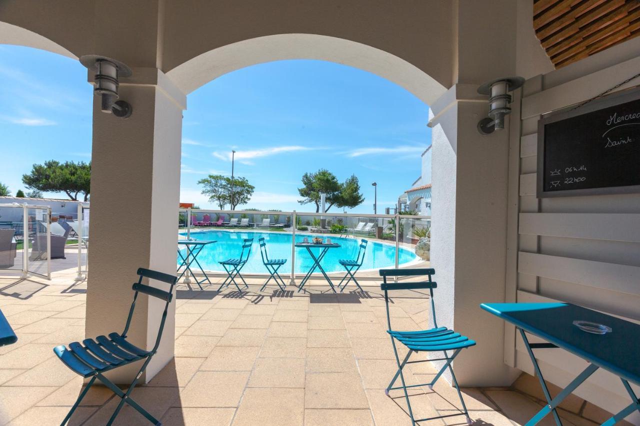 Hotel Restaurant Le Grand Large - Face A La Plage - Ile De Re Ривду-Плаж Екстер'єр фото